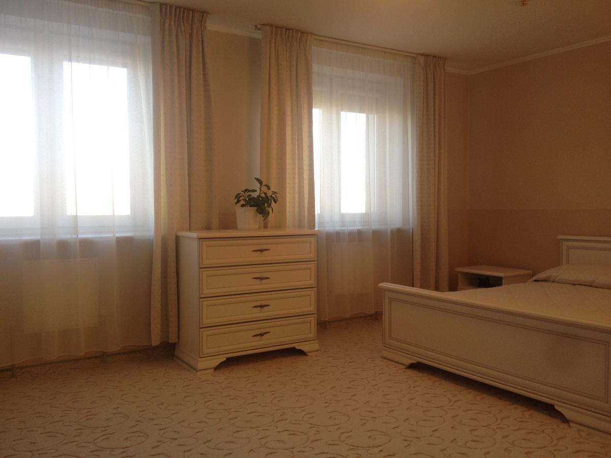 Hotel Muhavets Pruzhany Kültér fotó